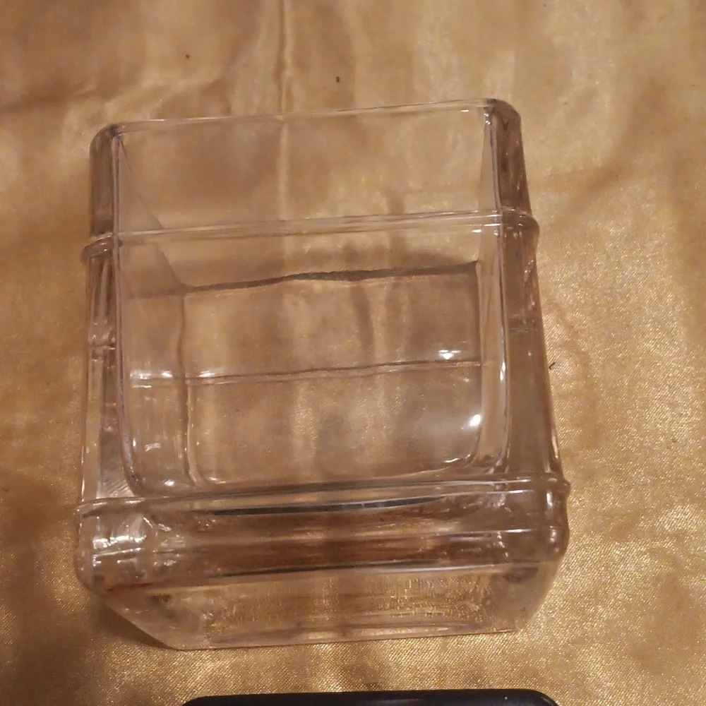 N/A elegant glass